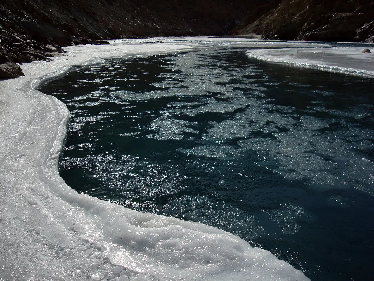 Ice shelves forming along the Zanskar river